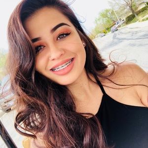 Meet your Posher, Tiara